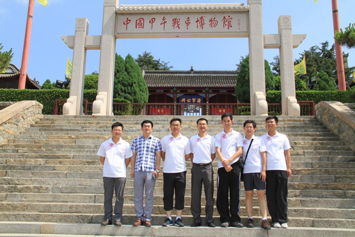 July 2013, Teachers and students from Yantai University visit Feilong Group